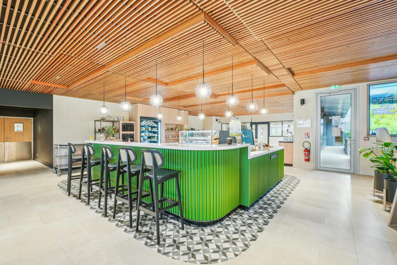 Bureau Saint-Ouen 2595m² Location bureau Saint-Ouen Seine-Saint-Denis OLBUR2107346 0